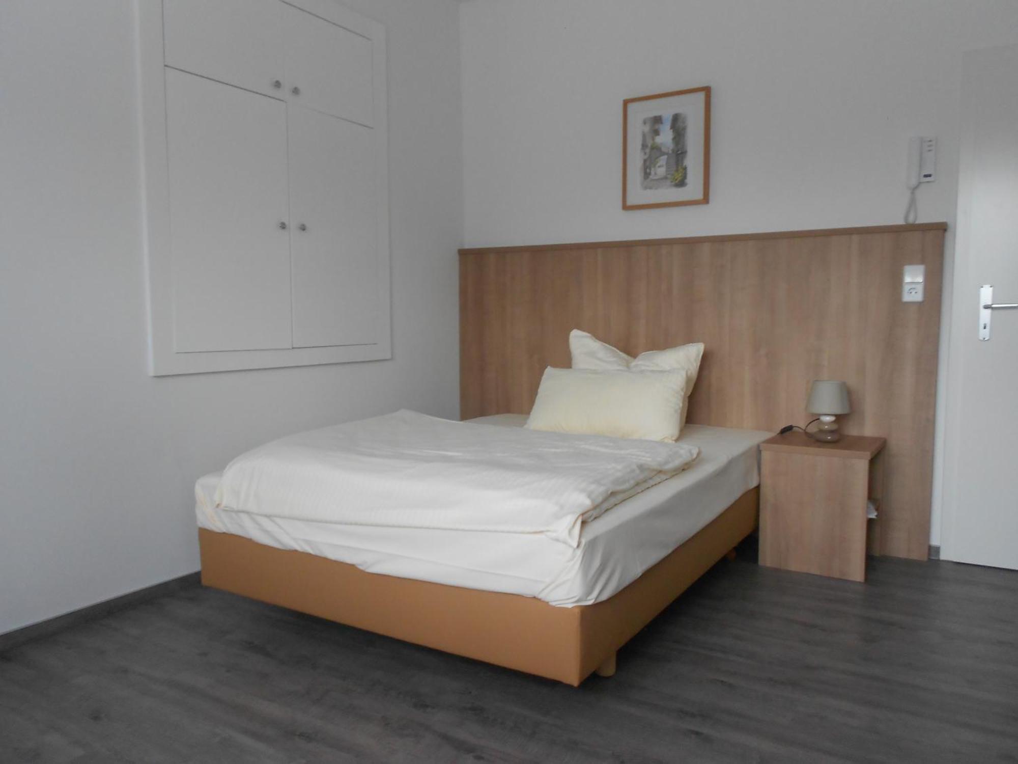 Apartment-Pension Schwalbennest Herzogenaurach Kamer foto