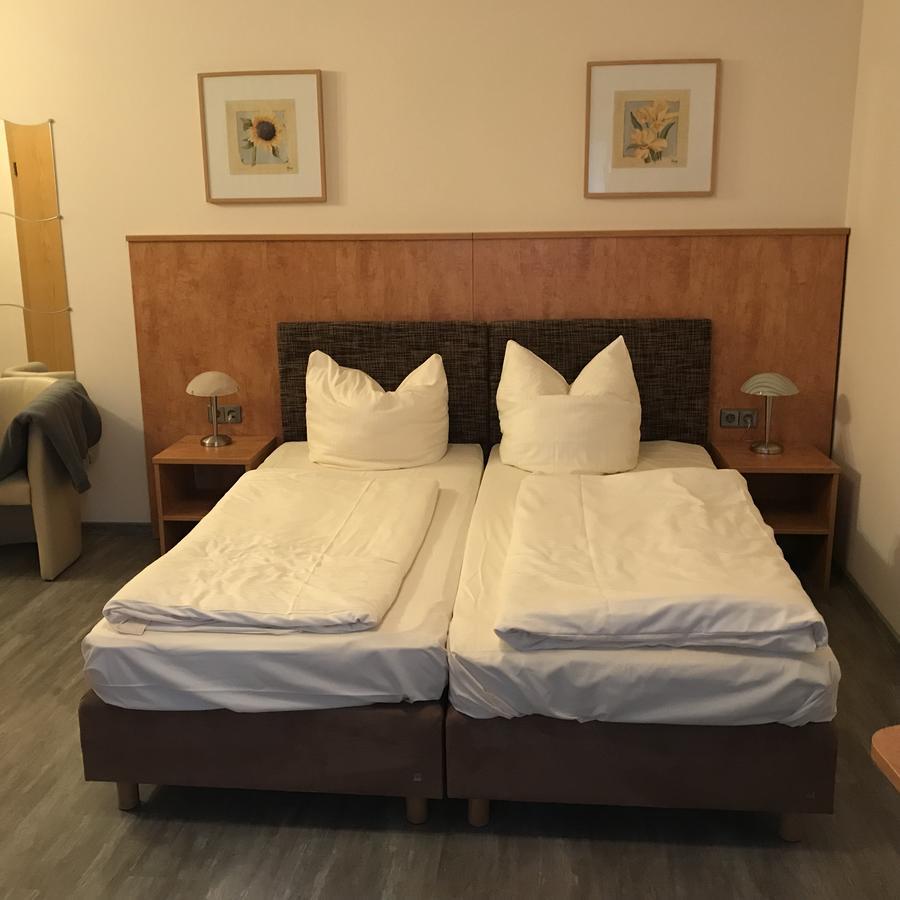 Apartment-Pension Schwalbennest Herzogenaurach Buitenkant foto